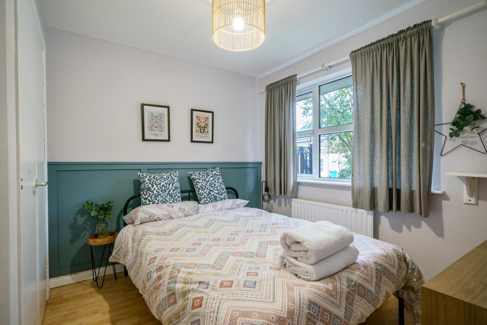 Close To City Centre Stylish 3 Bedroom House Belfast Exterior photo